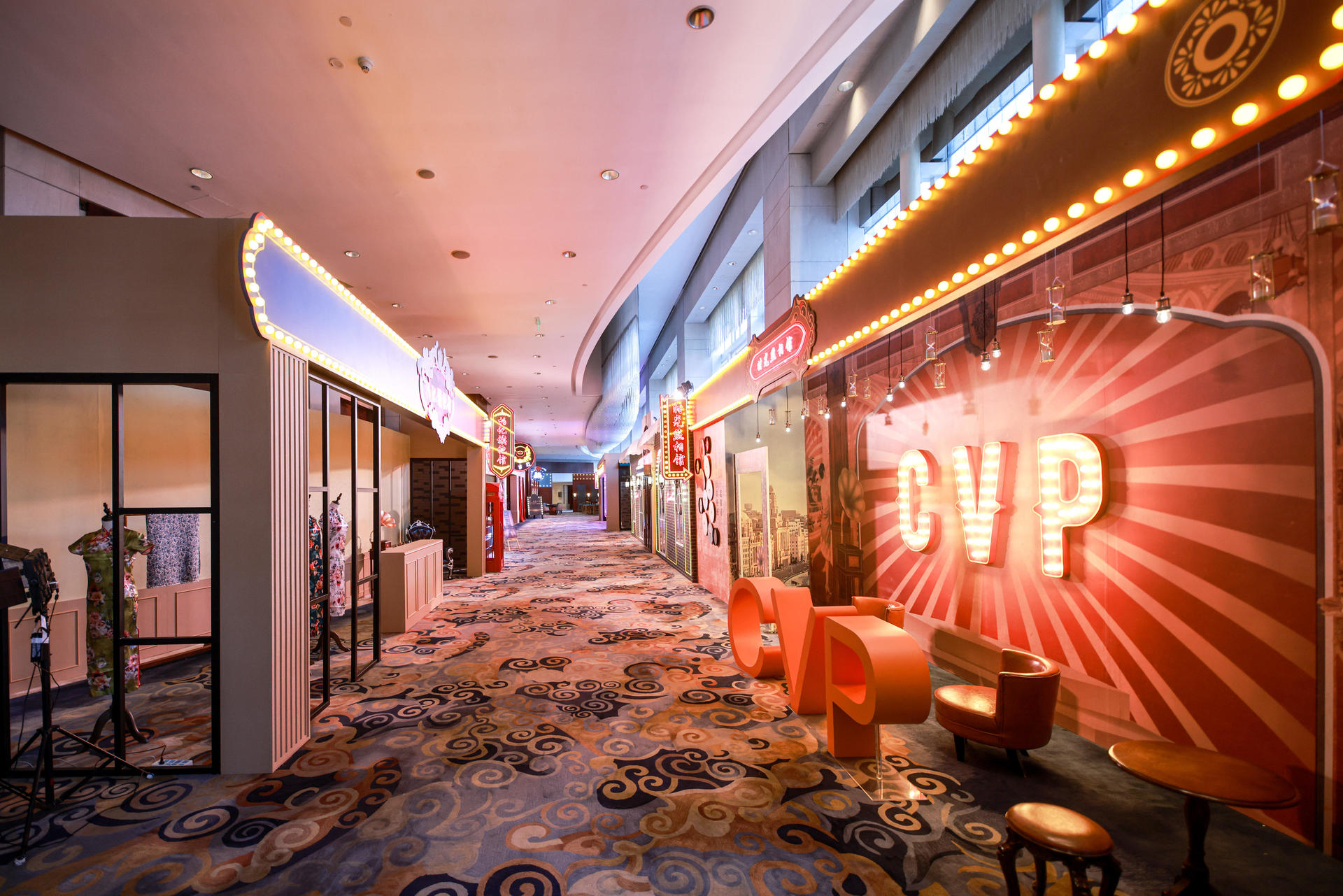 超凡女性成就計(jì)劃年度盛典活動(dòng)策劃仿佛舊上海的十里洋場(chǎng) - 第2張 - 會(huì)展活動(dòng)策劃CCASY.COM 超凡女性成就計(jì)劃年度盛典活動(dòng)策劃仿佛舊上海的十里洋場(chǎng) - 第2張