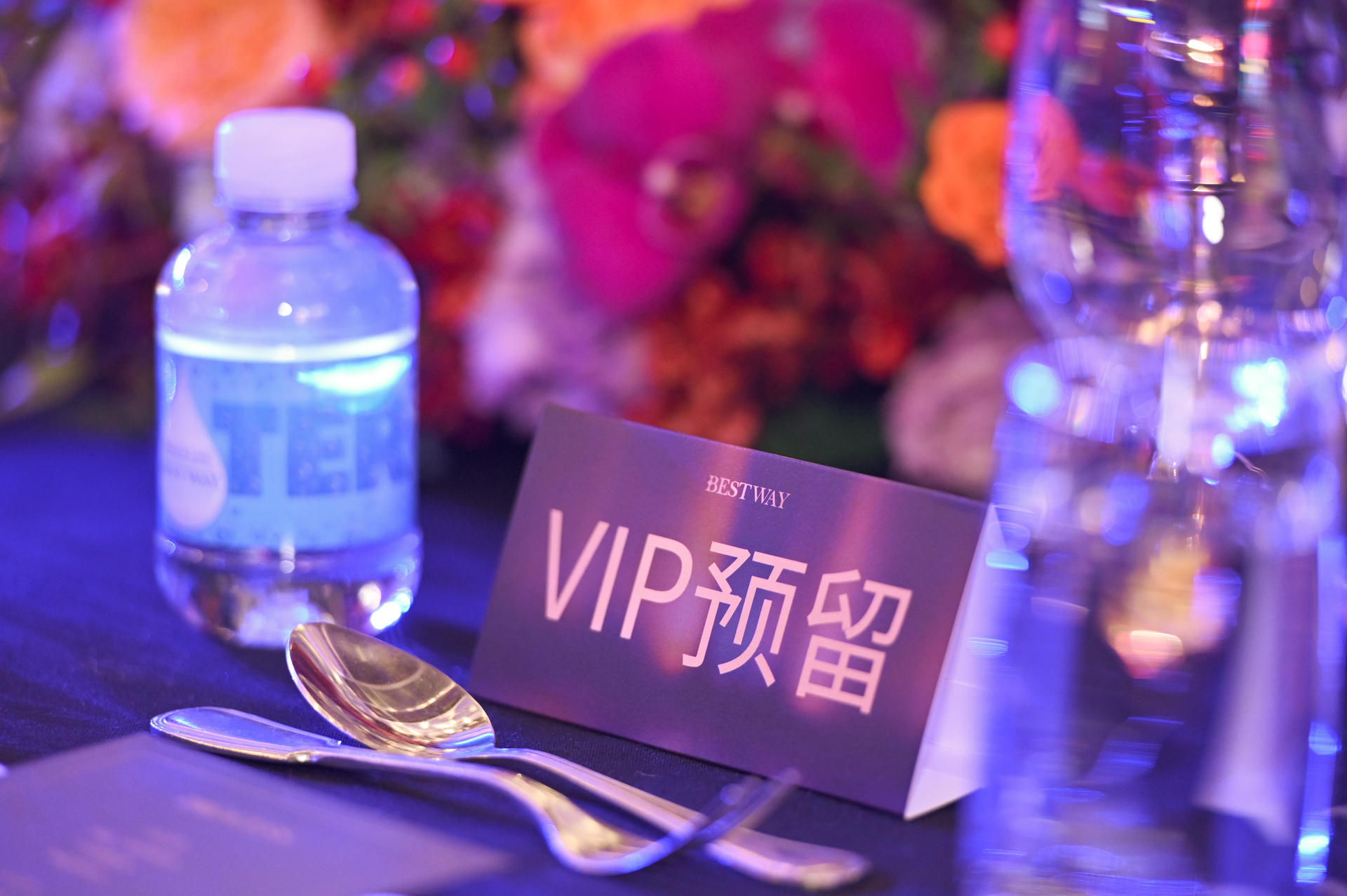 超凡女性成就計(jì)劃年度盛典活動(dòng)策劃仿佛舊上海的十里洋場(chǎng) - 第34張 - 會(huì)展活動(dòng)策劃CCASY.COM 超凡女性成就計(jì)劃年度盛典活動(dòng)策劃仿佛舊上海的十里洋場(chǎng) - 第34張