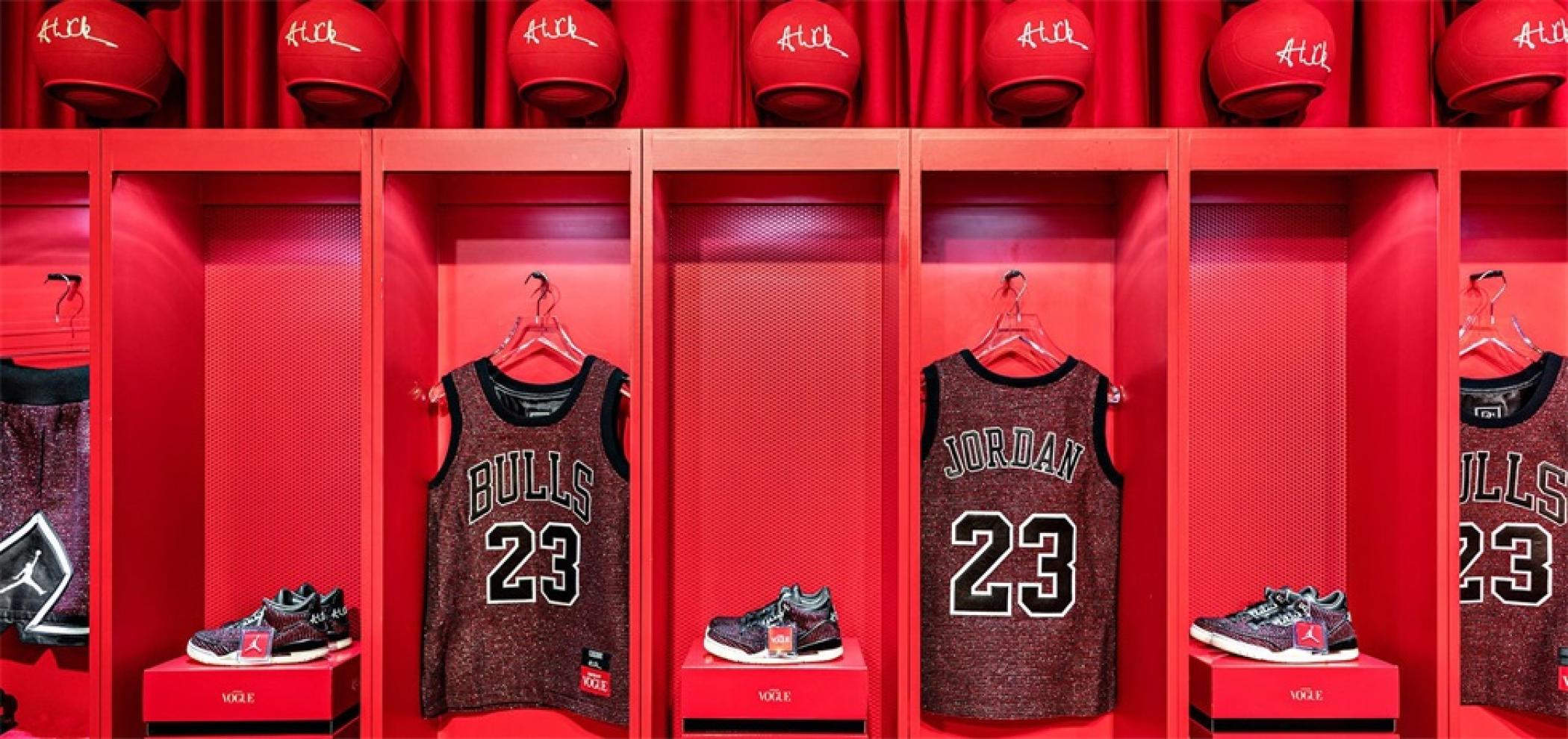 喬丹品牌X《時尚》聯(lián)名款快閃活動策劃深受超級粉絲的喜愛 - 第4張 - 會展活動策劃CCASY.COM 喬丹品牌X《時尚》聯(lián)名款快閃活動策劃深受超級粉絲的喜愛 - 第4張