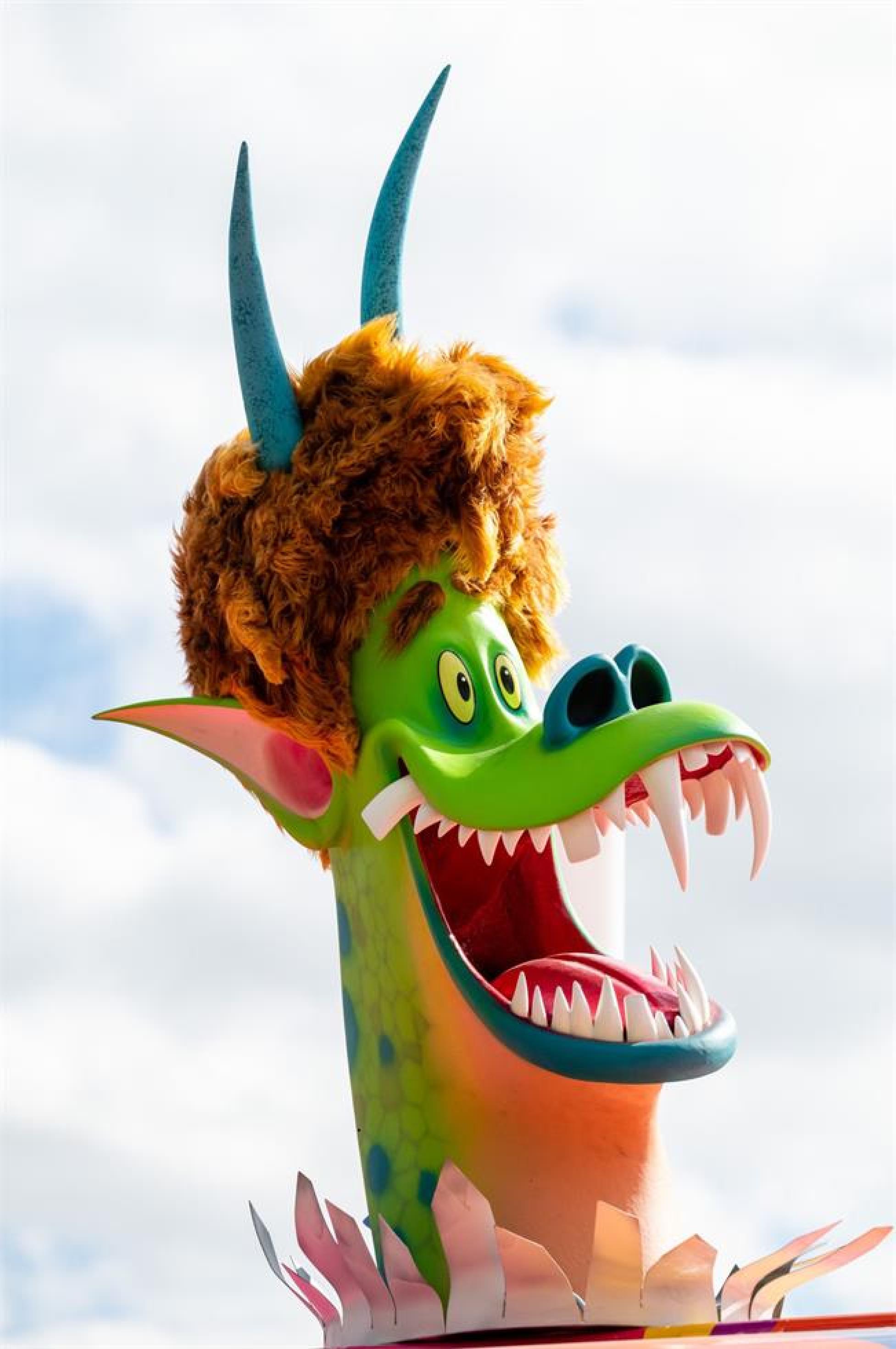 《精靈旅社:變形狂魔》巴士巡回推廣活動策劃把校車改成了電影中的模樣 - 第13張 - 會展活動策劃CCASY.COM 《精靈旅社:變形狂魔》巴士巡回推廣活動策劃把校車改成了電影中的模樣 - 第13張