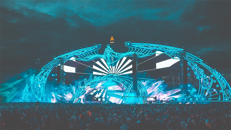俄羅斯“阿爾法未來人”電音節(jié)活動策劃的舞美設(shè)計(jì)堪稱世界級 - 第1張 - 會展活動策劃CCASY.COM 俄羅斯“阿爾法未來人”電音節(jié)活動策劃的舞美設(shè)計(jì)堪稱世界級 - 第1張