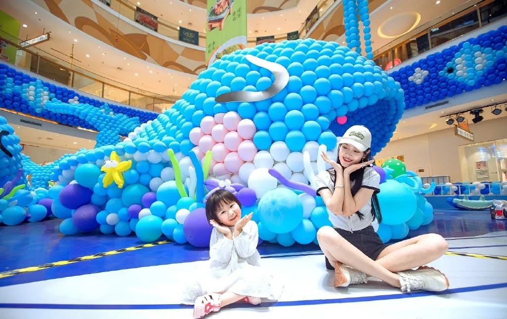 由數(shù)萬只氣球打造海洋氣球主題展覽活動策劃“鯨奇之旅”太夢幻了 - 第8張 - 會展活動策劃CCASY.COM 由數(shù)萬只氣球打造海洋氣球主題展覽活動策劃“鯨奇之旅”太夢幻了 - 第8張