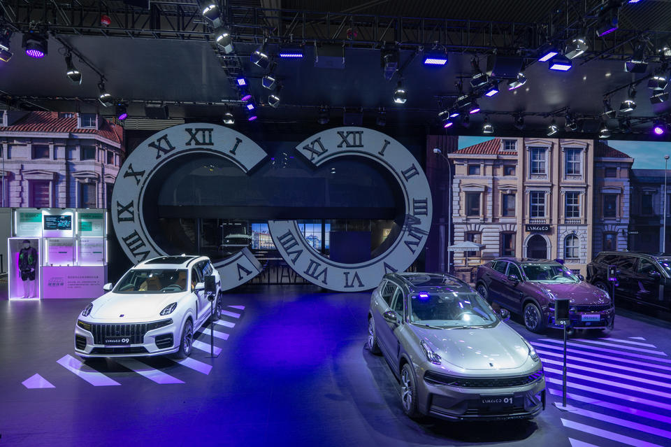 領(lǐng)克車展活動策劃以“都市游樂場”為主題設(shè)置的都市人打卡之地 - 第6張 - 會展活動策劃CCASY.COM 領(lǐng)克車展活動策劃以“都市游樂場”為主題設(shè)置的都市人打卡之地 - 第6張