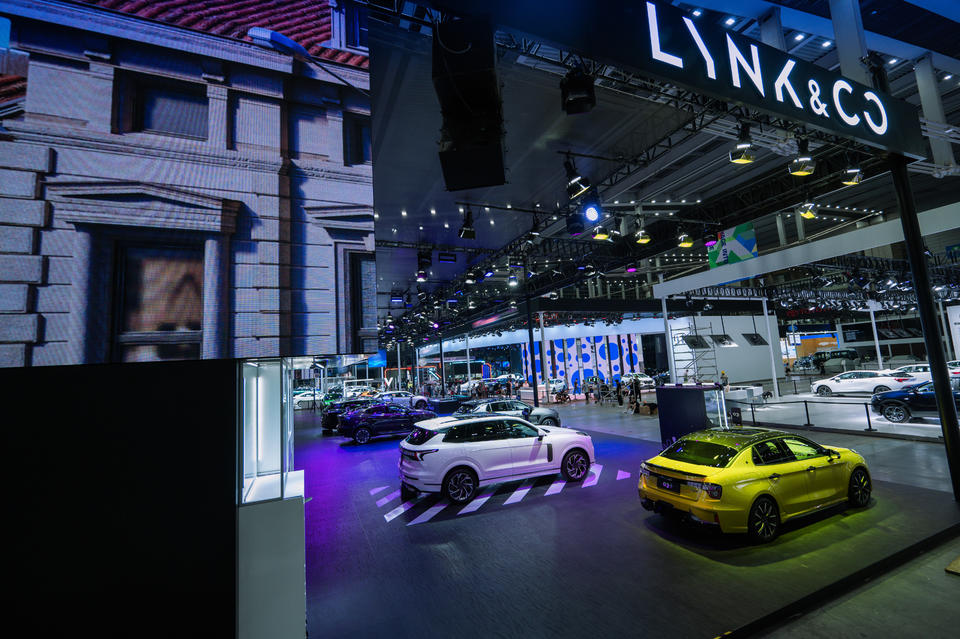 領(lǐng)克車展活動策劃以“都市游樂場”為主題設(shè)置的都市人打卡之地 - 第10張 - 會展活動策劃CCASY.COM 領(lǐng)克車展活動策劃以“都市游樂場”為主題設(shè)置的都市人打卡之地 - 第10張