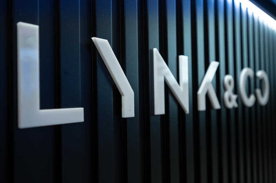 領(lǐng)克車展活動策劃以“都市游樂場”為主題設(shè)置的都市人打卡之地 - 第21張 - 會展活動策劃CCASY.COM 領(lǐng)克車展活動策劃以“都市游樂場”為主題設(shè)置的都市人打卡之地 - 第21張