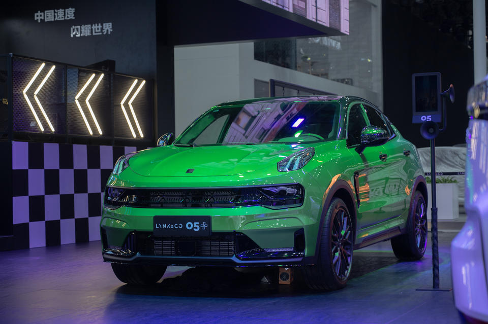 領(lǐng)克車展活動策劃以“都市游樂場”為主題設(shè)置的都市人打卡之地 - 第33張 - 會展活動策劃CCASY.COM 領(lǐng)克車展活動策劃以“都市游樂場”為主題設(shè)置的都市人打卡之地 - 第33張