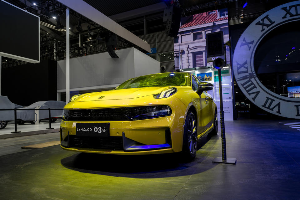 領(lǐng)克車展活動策劃以“都市游樂場”為主題設(shè)置的都市人打卡之地 - 第34張 - 會展活動策劃CCASY.COM 領(lǐng)克車展活動策劃以“都市游樂場”為主題設(shè)置的都市人打卡之地 - 第34張