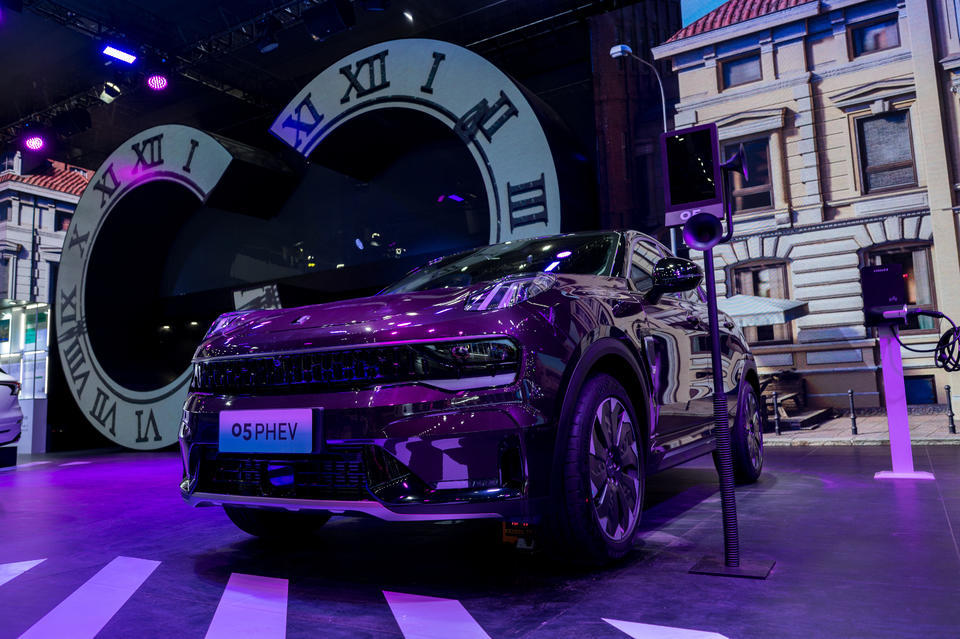 領(lǐng)克車展活動策劃以“都市游樂場”為主題設(shè)置的都市人打卡之地 - 第35張 - 會展活動策劃CCASY.COM 領(lǐng)克車展活動策劃以“都市游樂場”為主題設(shè)置的都市人打卡之地 - 第35張