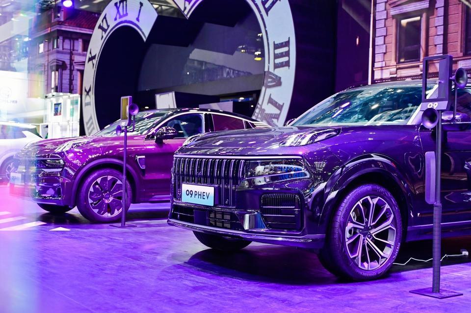 領(lǐng)克車展活動策劃以“都市游樂場”為主題設(shè)置的都市人打卡之地 - 第36張 - 會展活動策劃CCASY.COM 領(lǐng)克車展活動策劃以“都市游樂場”為主題設(shè)置的都市人打卡之地 - 第36張