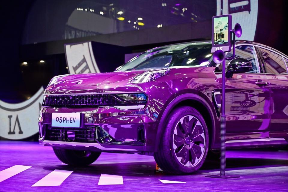 領(lǐng)克車展活動策劃以“都市游樂場”為主題設(shè)置的都市人打卡之地 - 第38張 - 會展活動策劃CCASY.COM 領(lǐng)克車展活動策劃以“都市游樂場”為主題設(shè)置的都市人打卡之地 - 第38張