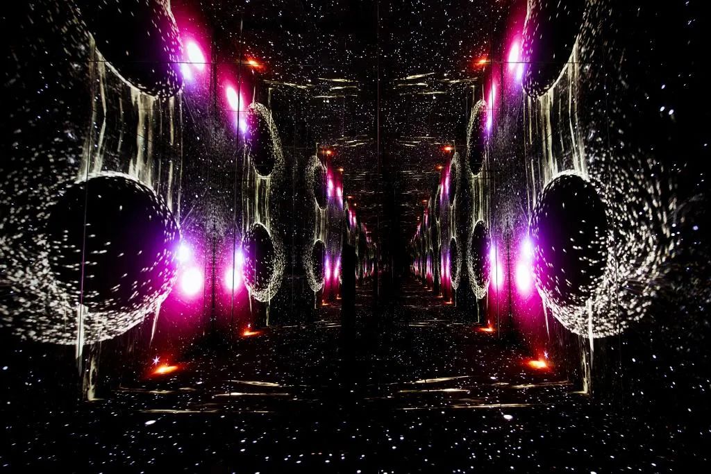 Orbstellar Metaspace藝術(shù)展覽活動(dòng)策劃讓大眾參與了一趟銀河之旅 - 第9張 - 會(huì)展活動(dòng)策劃CCASY.COM Orbstellar Metaspace藝術(shù)展覽活動(dòng)策劃讓大眾參與了一趟銀河之旅 - 第9張