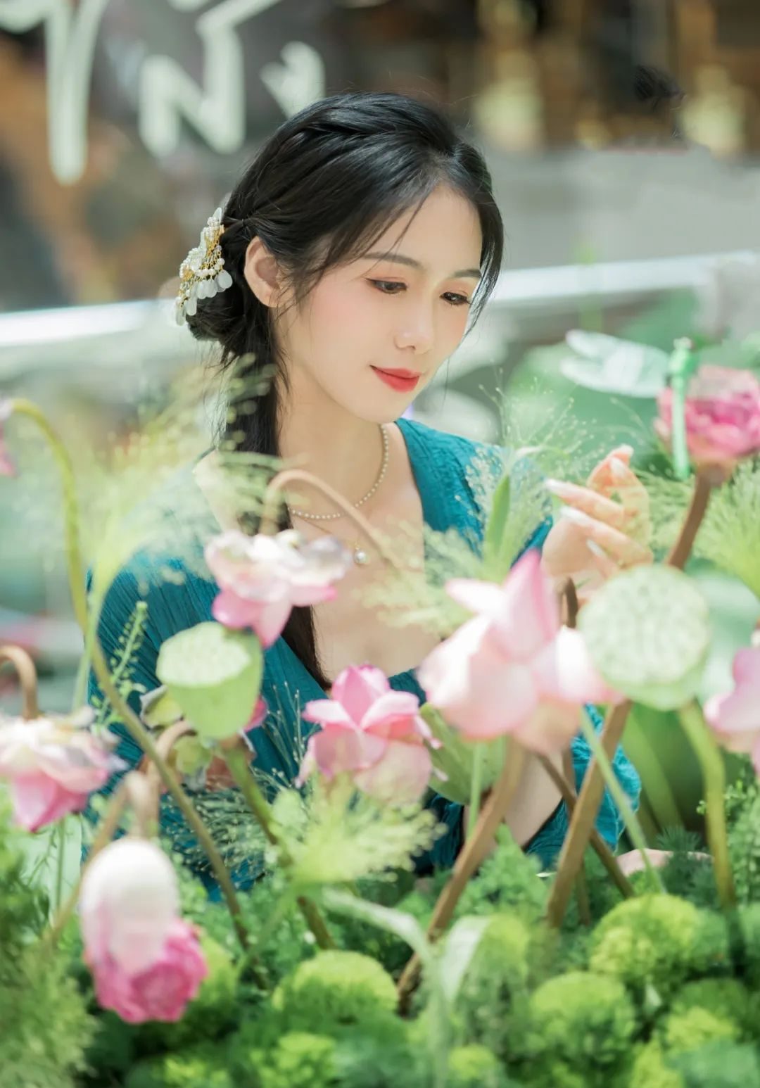 廣州天河城26周年全真荷花主題展覽活動(dòng)策劃打造了一片新奇的消暑之地 - 第15張 - 會(huì)展活動(dòng)策劃CCASY.COM 廣州天河城26周年全真荷花主題展覽活動(dòng)策劃打造了一片新奇的消暑之地 - 第15張