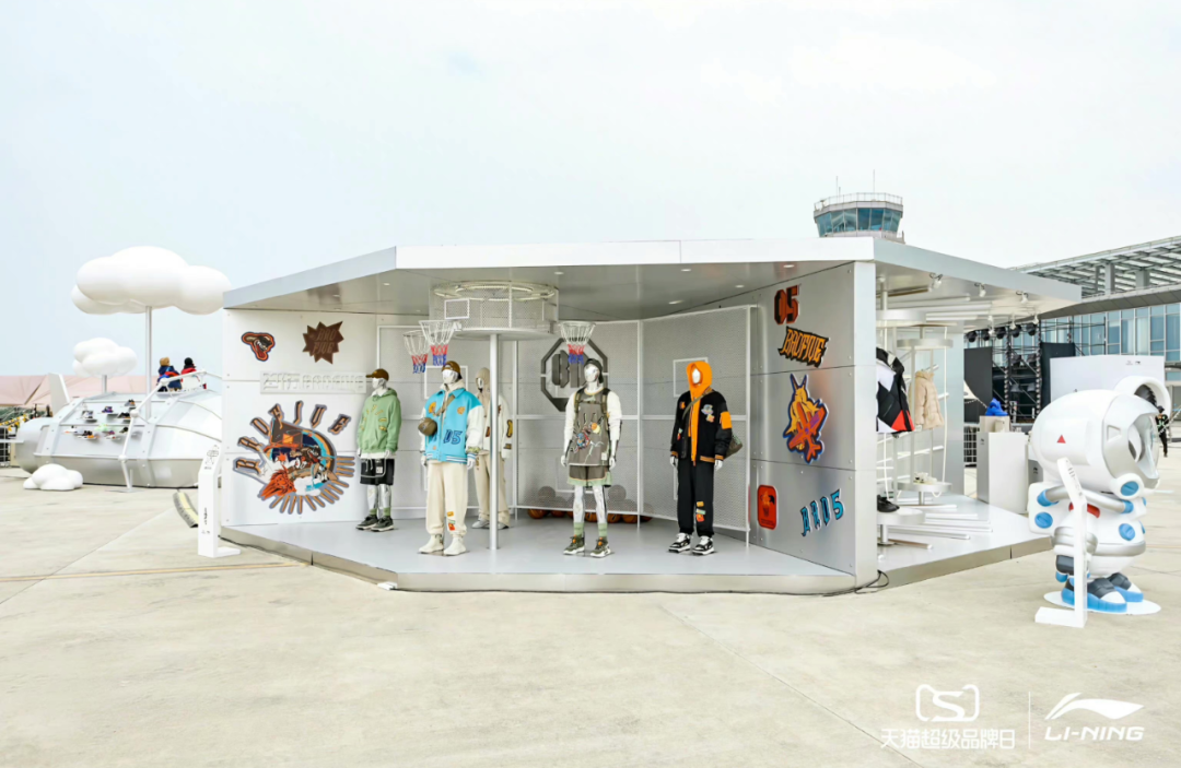 李寧2022逐夢行機場大秀活動策劃的后臺空間真的是兩架“李寧專機” - 第29張 - 會展活動策劃CCASY.COM 李寧2022逐夢行機場大秀活動策劃的后臺空間真的是兩架“李寧專機” - 第29張