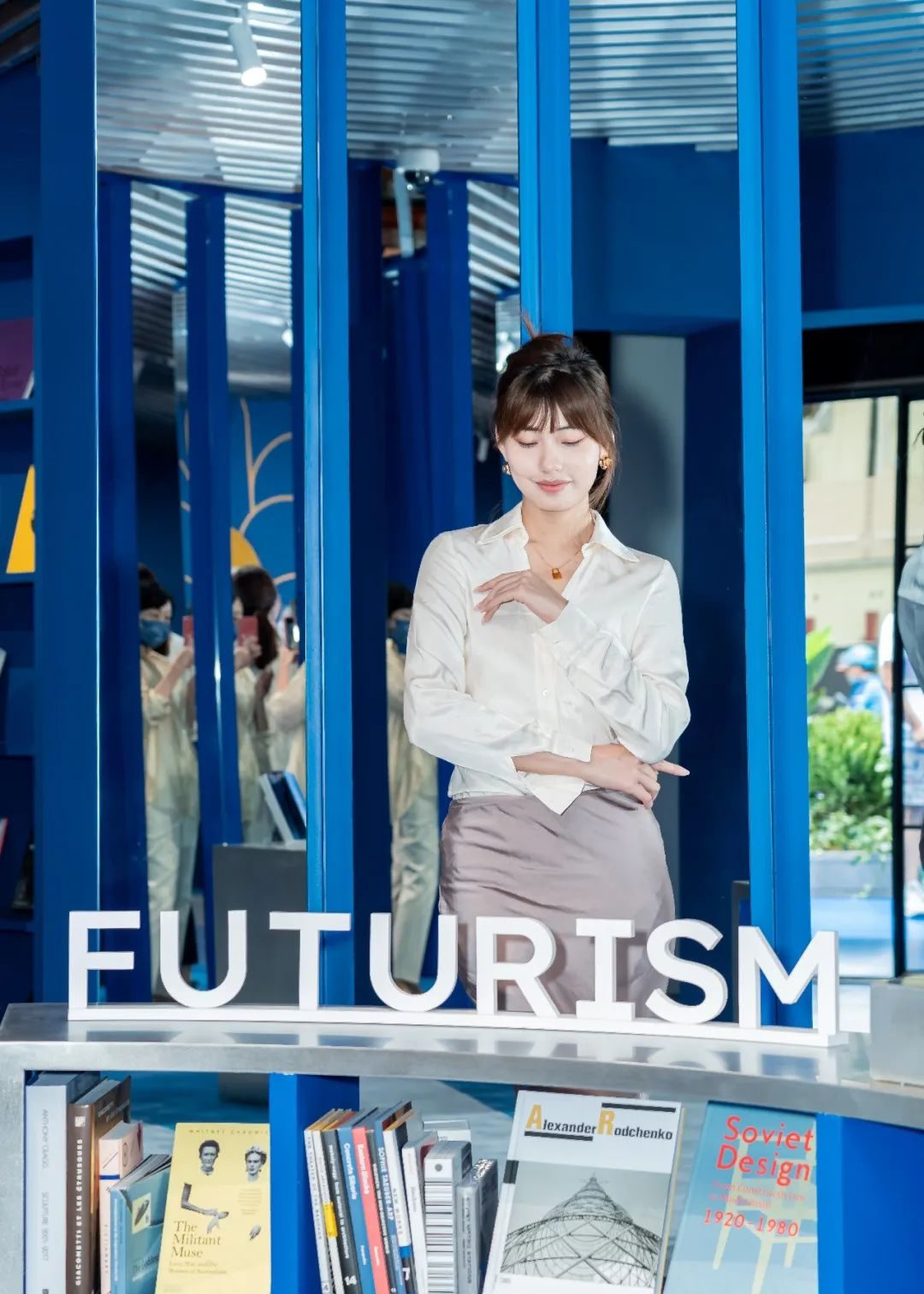 浪琴190限時(shí)店活動策劃用卓越工藝詮釋了優(yōu)雅的態(tài)度 - 第14張 - 會展活動策劃CCASY.COM 浪琴190限時(shí)店活動策劃用卓越工藝詮釋了優(yōu)雅的態(tài)度 - 第14張