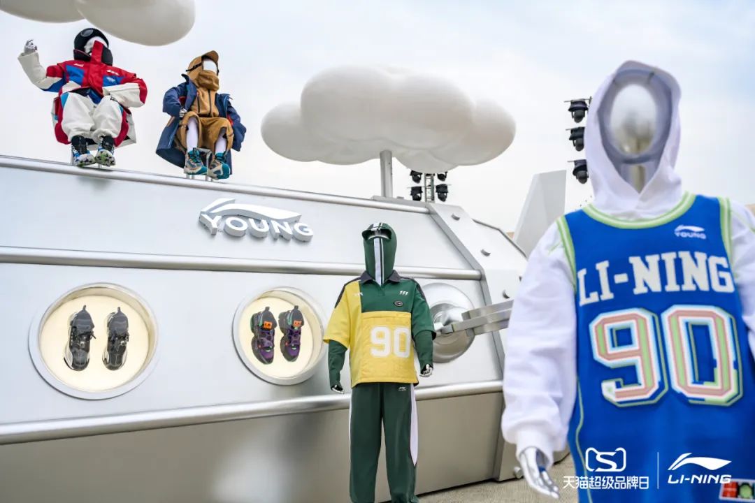 李寧2022逐夢行機場大秀活動策劃的后臺空間真的是兩架“李寧專機” - 第34張 - 會展活動策劃CCASY.COM 李寧2022逐夢行機場大秀活動策劃的后臺空間真的是兩架“李寧專機” - 第34張