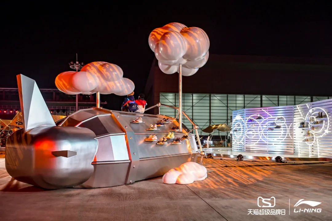 李寧2022逐夢行機場大秀活動策劃的后臺空間真的是兩架“李寧專機” - 第36張 - 會展活動策劃CCASY.COM 李寧2022逐夢行機場大秀活動策劃的后臺空間真的是兩架“李寧專機” - 第36張