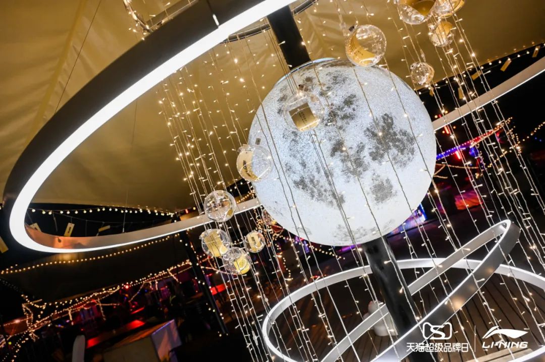 李寧2022逐夢行機場大秀活動策劃的后臺空間真的是兩架“李寧專機” - 第39張 - 會展活動策劃CCASY.COM 李寧2022逐夢行機場大秀活動策劃的后臺空間真的是兩架“李寧專機” - 第39張