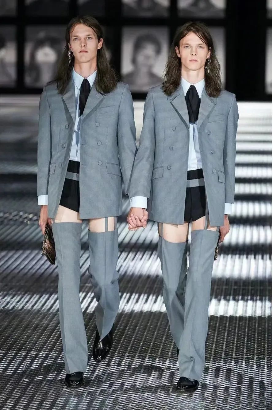 主題為「Twinsburg」GUCCI 2023春夏系列發(fā)布會活動策劃太震撼了 - 第5張 - 會展活動策劃CCASY.COM 主題為「Twinsburg」GUCCI 2023春夏系列發(fā)布會活動策劃太震撼了 - 第5張