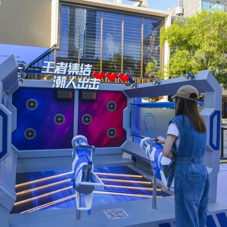 潮人出擊|王者榮耀互動(dòng)展覽活動(dòng)策劃打破了游戲社交僅存于線上的局限 - 第5張 - 會(huì)展活動(dòng)策劃CCASY.COM 潮人出擊|王者榮耀互動(dòng)展覽活動(dòng)策劃打破了游戲社交僅存于線上的局限 - 第5張