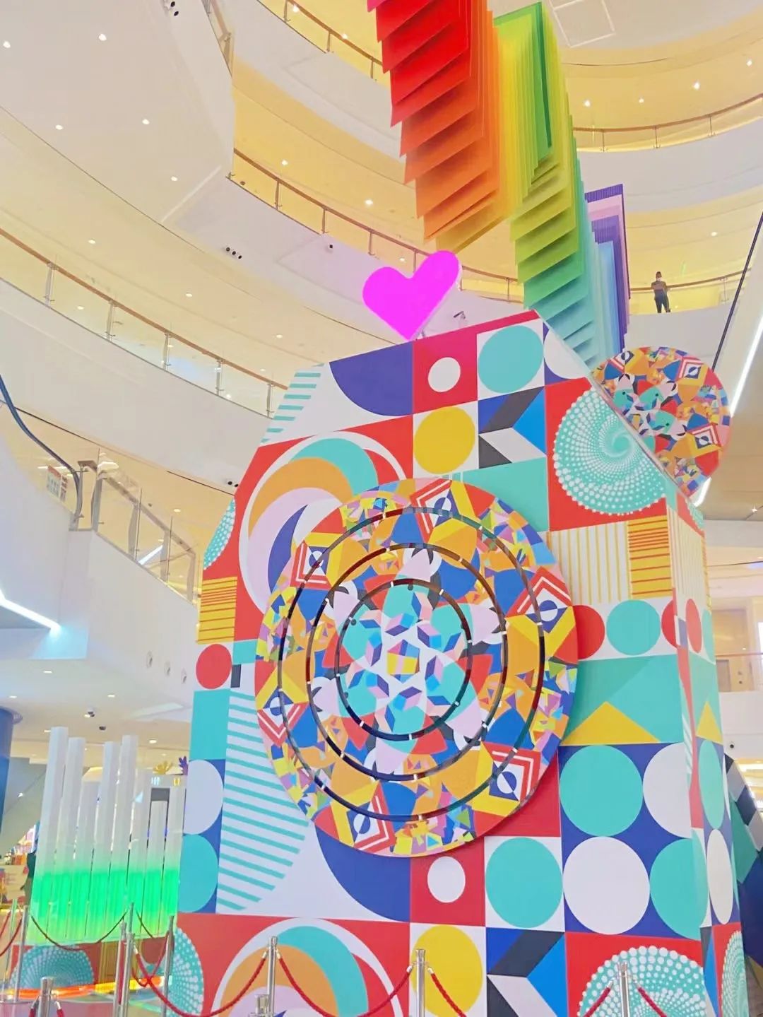 鏡無止境·色彩空間互動(dòng)展覽活動(dòng)策劃打造又一新城市藝術(shù)坐標(biāo) - 第12張 - 會(huì)展活動(dòng)策劃CCASY.COM 鏡無止境·色彩空間互動(dòng)展覽活動(dòng)策劃打造又一新城市藝術(shù)坐標(biāo) - 第12張