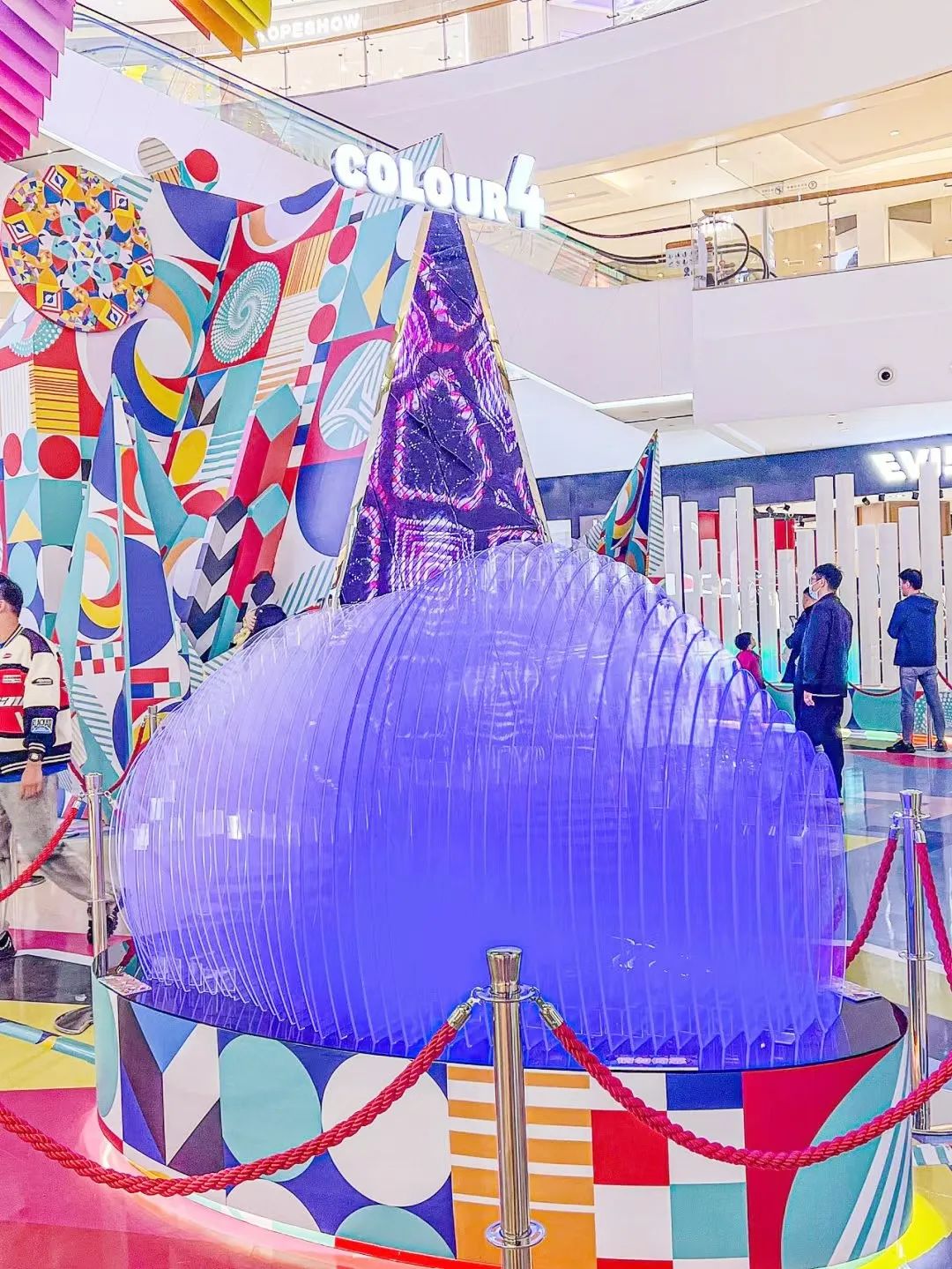 鏡無止境·色彩空間互動(dòng)展覽活動(dòng)策劃打造又一新城市藝術(shù)坐標(biāo) - 第19張 - 會(huì)展活動(dòng)策劃CCASY.COM 鏡無止境·色彩空間互動(dòng)展覽活動(dòng)策劃打造又一新城市藝術(shù)坐標(biāo) - 第19張