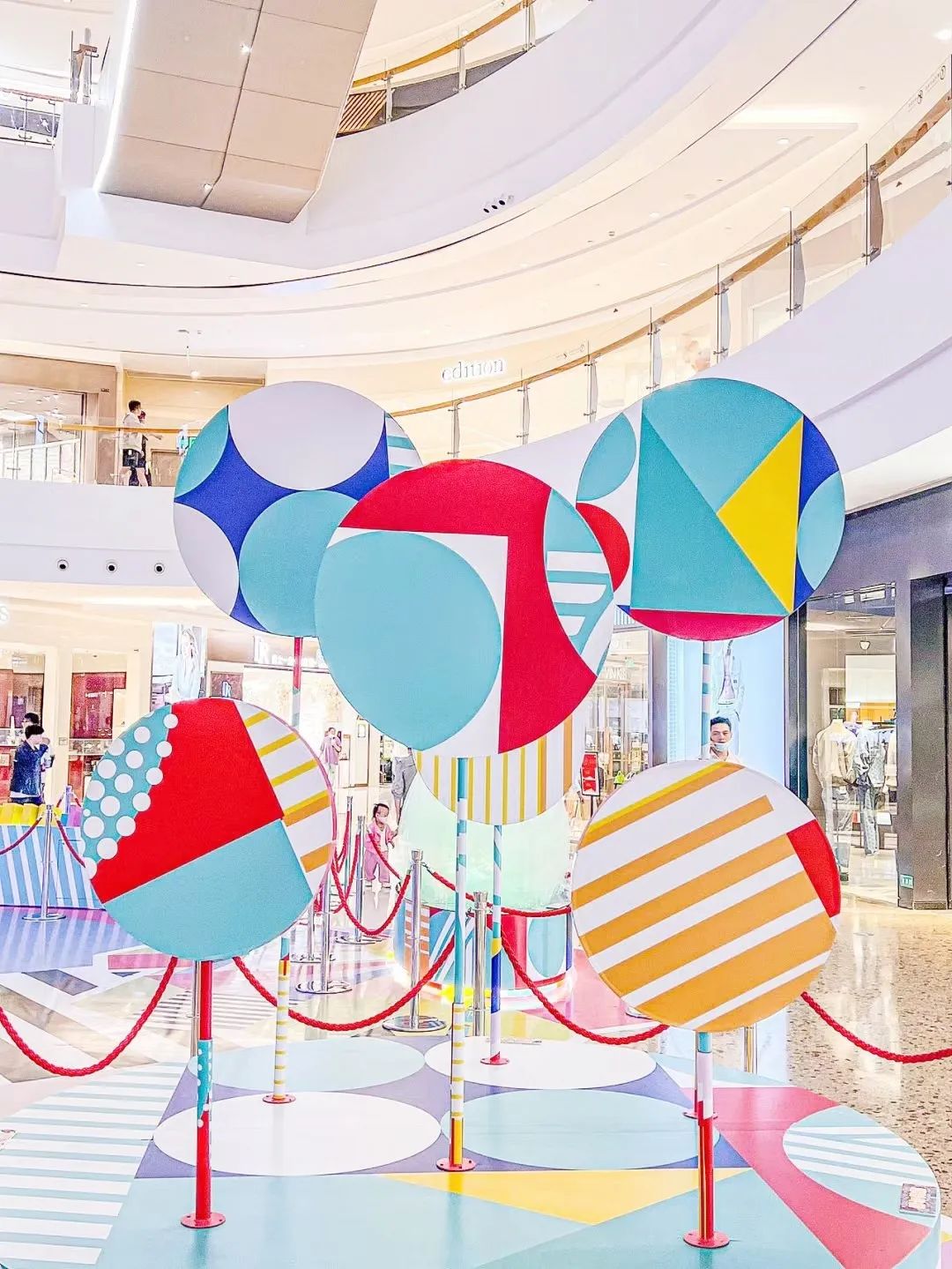 鏡無止境·色彩空間互動(dòng)展覽活動(dòng)策劃打造又一新城市藝術(shù)坐標(biāo) - 第23張 - 會(huì)展活動(dòng)策劃CCASY.COM 鏡無止境·色彩空間互動(dòng)展覽活動(dòng)策劃打造又一新城市藝術(shù)坐標(biāo) - 第23張