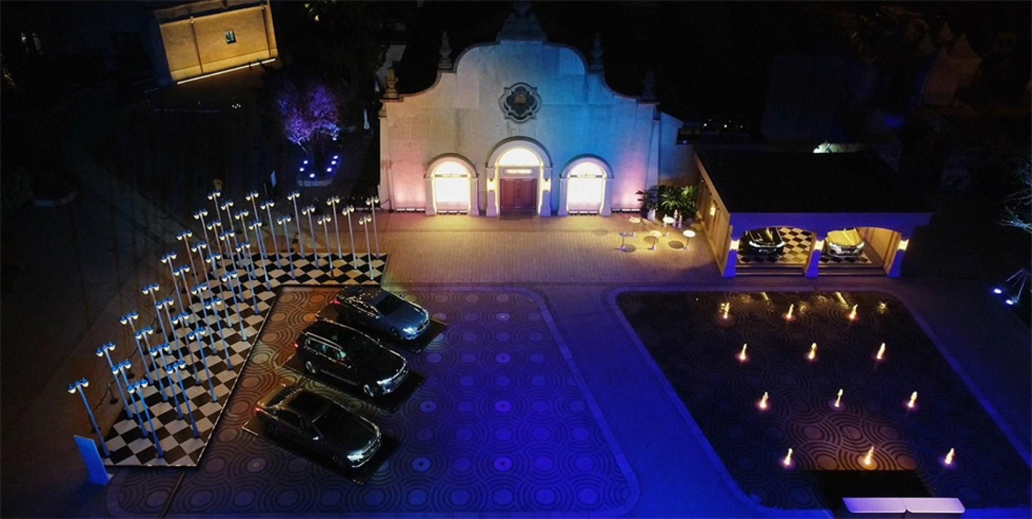 寶馬X7中國首發(fā)派對活動策劃引入了花樣游泳隊的“水上表演” - 第3張 - 會展活動策劃CCASY.COM 寶馬X7中國首發(fā)派對活動策劃引入了花樣游泳隊的“水上表演” - 第3張