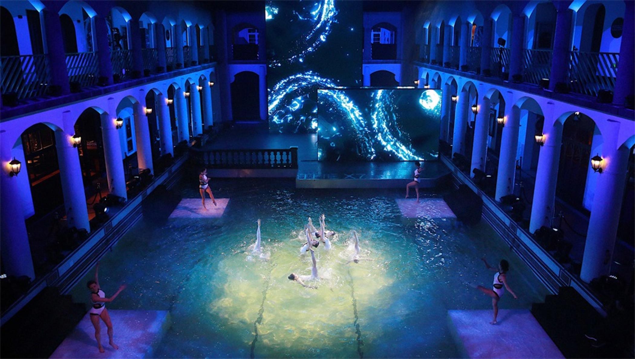 寶馬X7中國首發(fā)派對活動策劃引入了花樣游泳隊的“水上表演” - 第27張 - 會展活動策劃CCASY.COM 寶馬X7中國首發(fā)派對活動策劃引入了花樣游泳隊的“水上表演” - 第27張