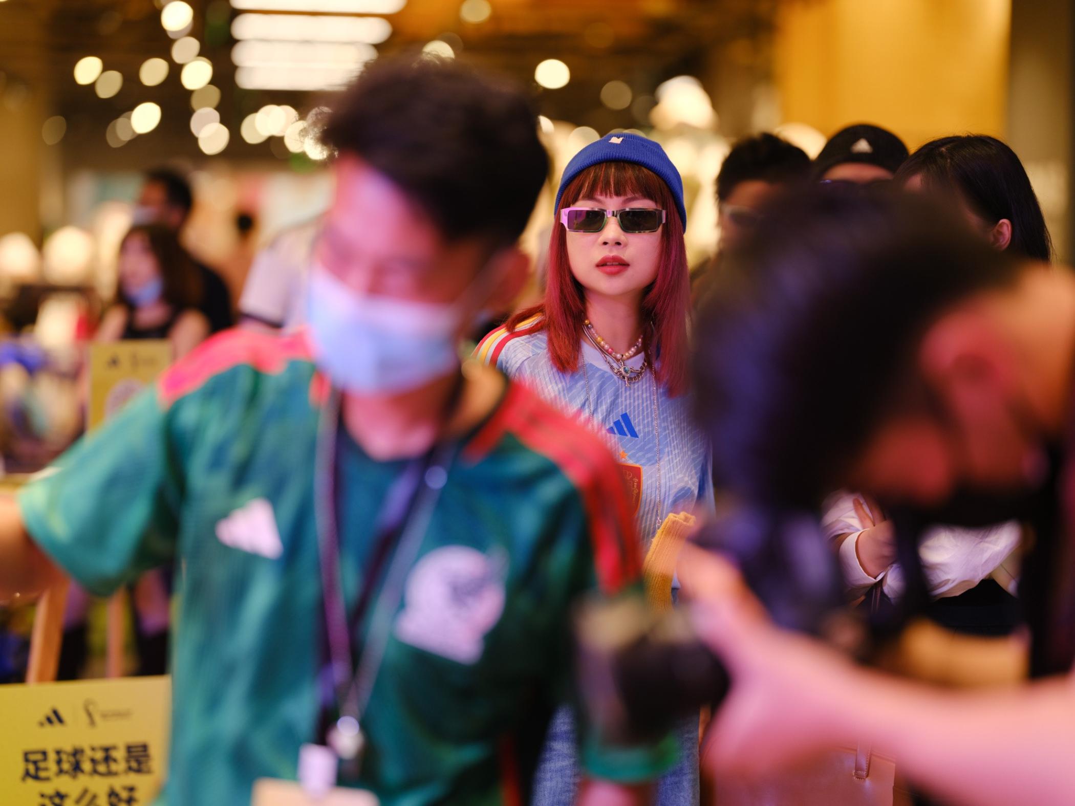 去adidas世界杯快閃店活動策劃解鎖復(fù)古球衣穿搭大片 - 第3張 - 會展活動策劃CCASY.COM 去adidas世界杯快閃店活動策劃解鎖復(fù)古球衣穿搭大片 - 第3張