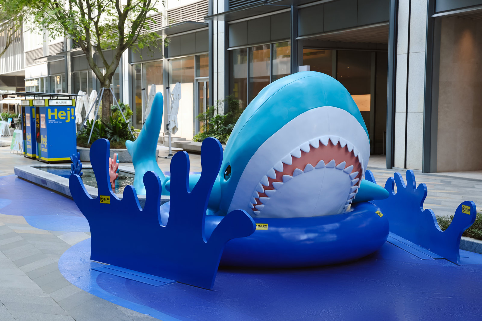 跟鯊鯊一起潛入LOOK Ah! | 夏日街區(qū)派對活動策劃吧 - 第20張 - 會展活動策劃CCASY.COM 跟鯊鯊一起潛入LOOK Ah! | 夏日街區(qū)派對活動策劃吧 - 第20張