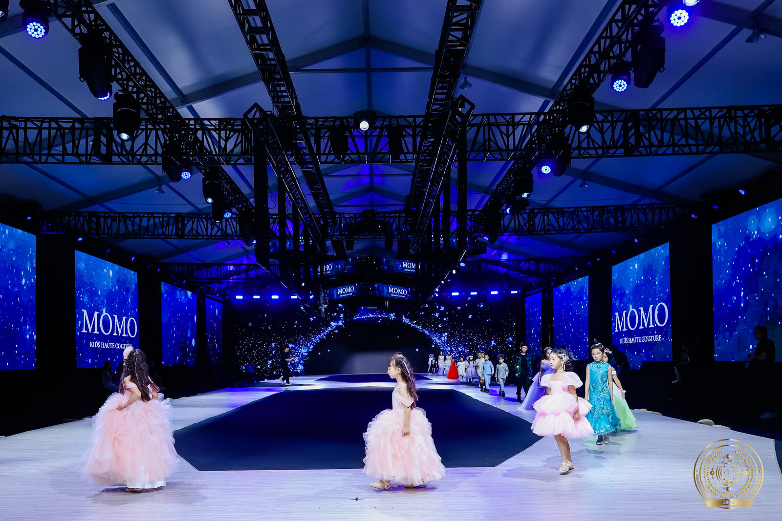 GZ國際高奢秀活動策劃打造了一場流動的視覺盛宴 - 第33張 - 會展活動策劃CCASY.COM GZ國際高奢秀活動策劃打造了一場流動的視覺盛宴 - 第33張