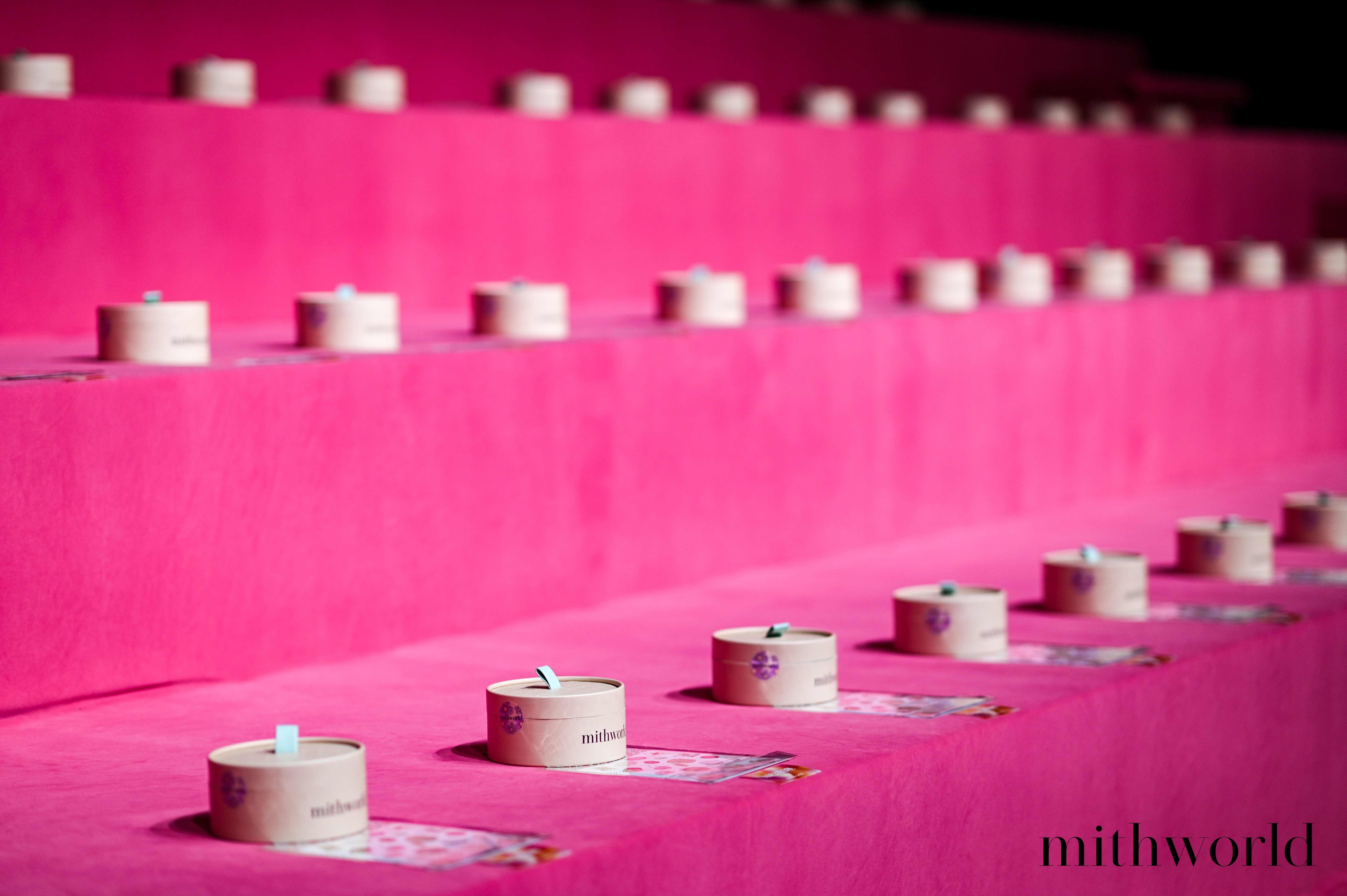 上海時裝周閉幕秀活動策劃mithworld將精巧點心造型融入時裝剪裁 - 第23張 - 會展活動策劃CCASY.COM 上海時裝周閉幕秀活動策劃mithworld將精巧點心造型融入時裝剪裁 - 第23張