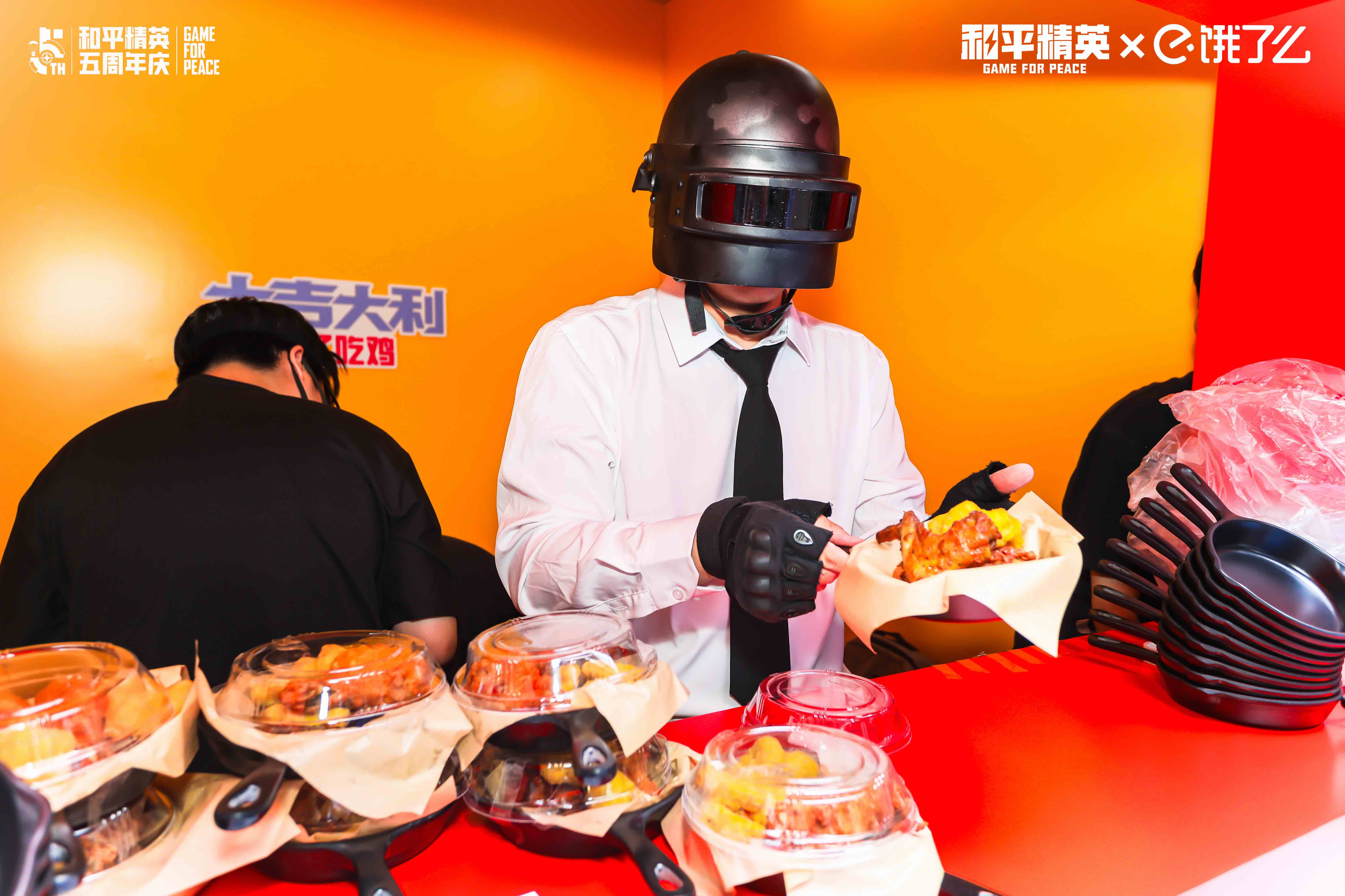 和平精英「 餓了就吃雞店」快閃店活動策劃的寵粉行為暖了 - 第23張 - 會展活動策劃CCASY.COM 和平精英「 餓了就吃雞店」快閃店活動策劃的寵粉行為暖了 - 第23張