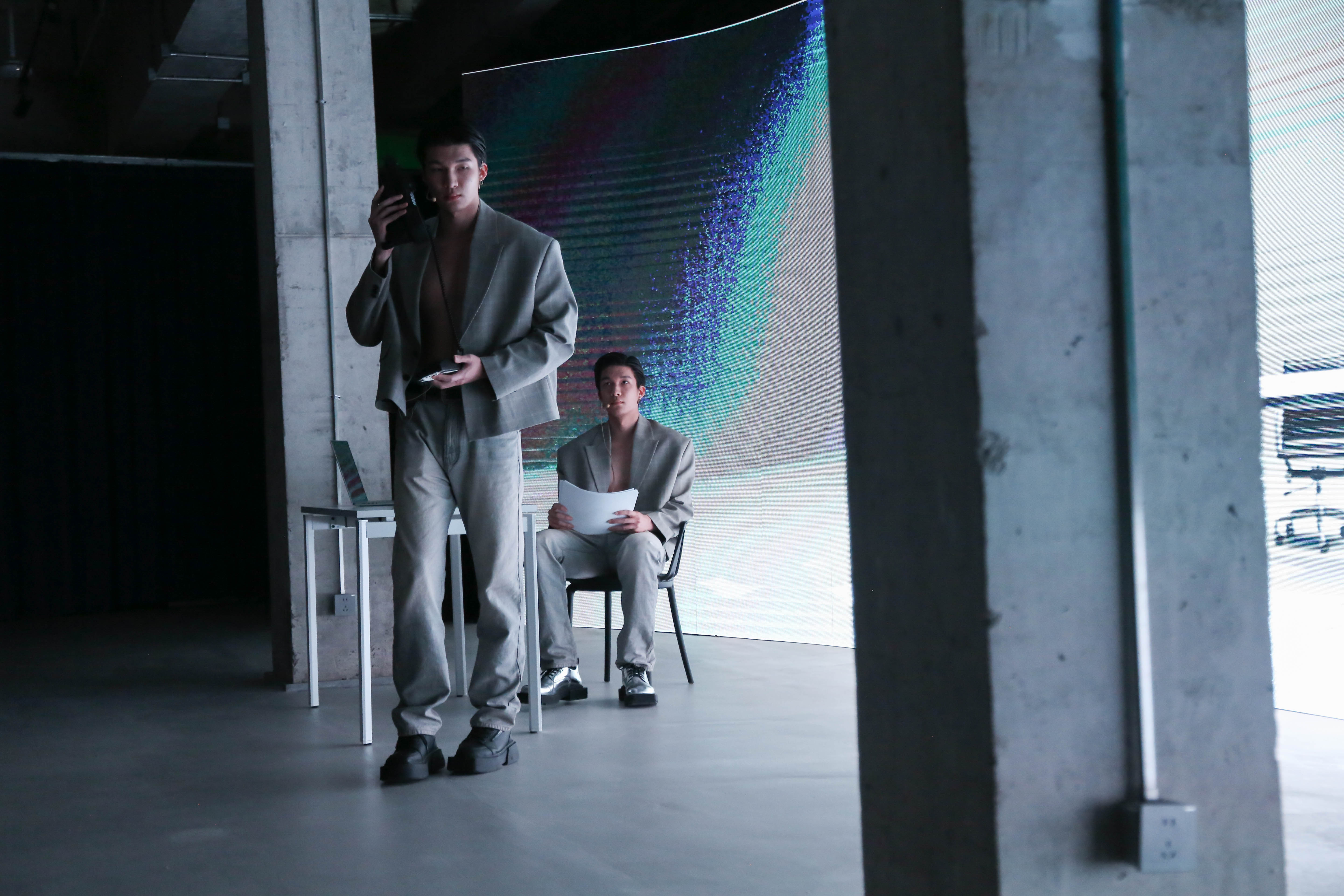 設(shè)計(jì)鞋履品牌CHOCO CONCERT辦了一場(chǎng)劇場(chǎng)探索式活動(dòng)策劃 - 第11張 - 會(huì)展活動(dòng)策劃CCASY.COM 設(shè)計(jì)鞋履品牌CHOCO CONCERT辦了一場(chǎng)劇場(chǎng)探索式活動(dòng)策劃 - 第11張