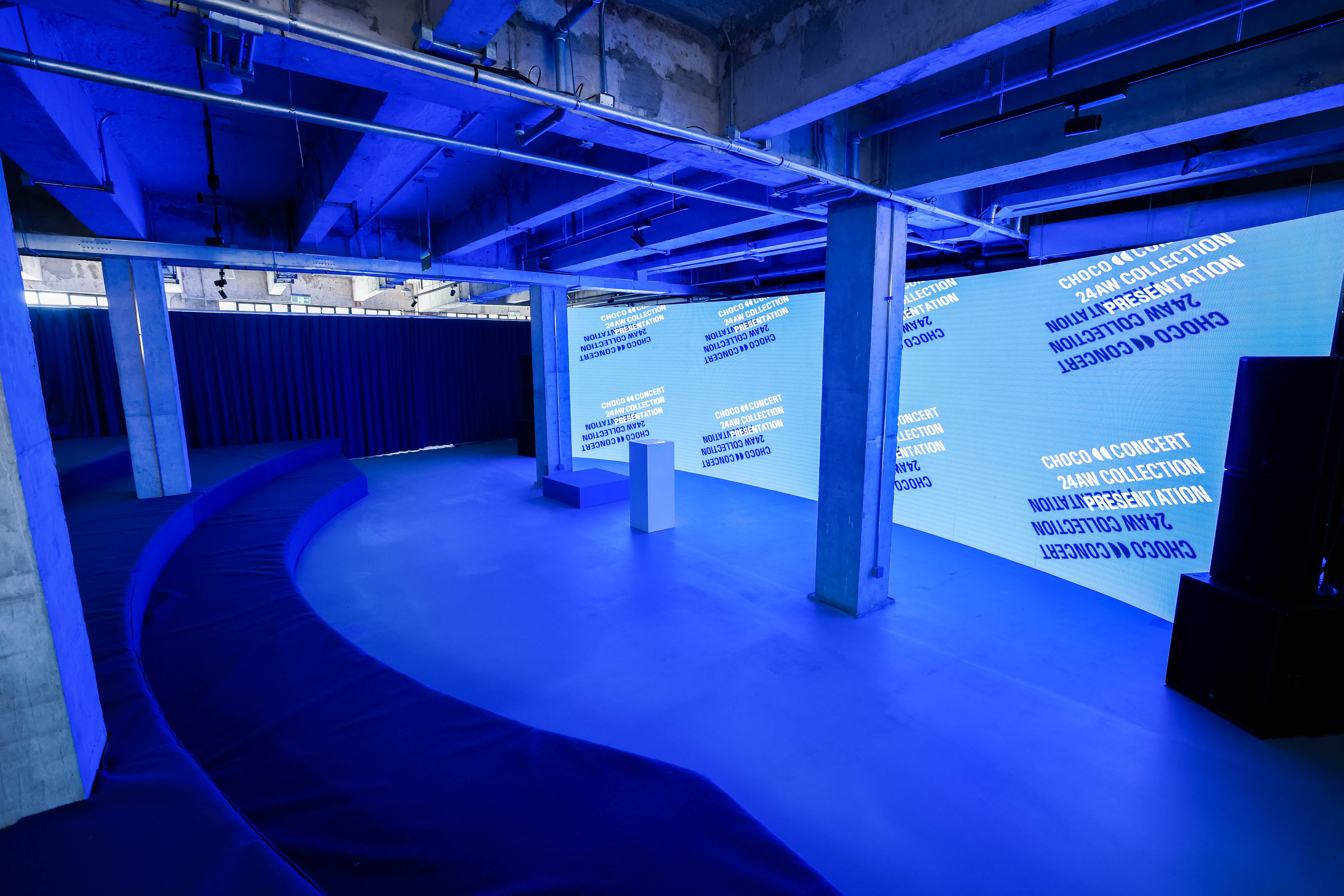 設(shè)計(jì)鞋履品牌CHOCO CONCERT辦了一場(chǎng)劇場(chǎng)探索式活動(dòng)策劃 - 第7張 - 會(huì)展活動(dòng)策劃CCASY.COM 設(shè)計(jì)鞋履品牌CHOCO CONCERT辦了一場(chǎng)劇場(chǎng)探索式活動(dòng)策劃 - 第7張