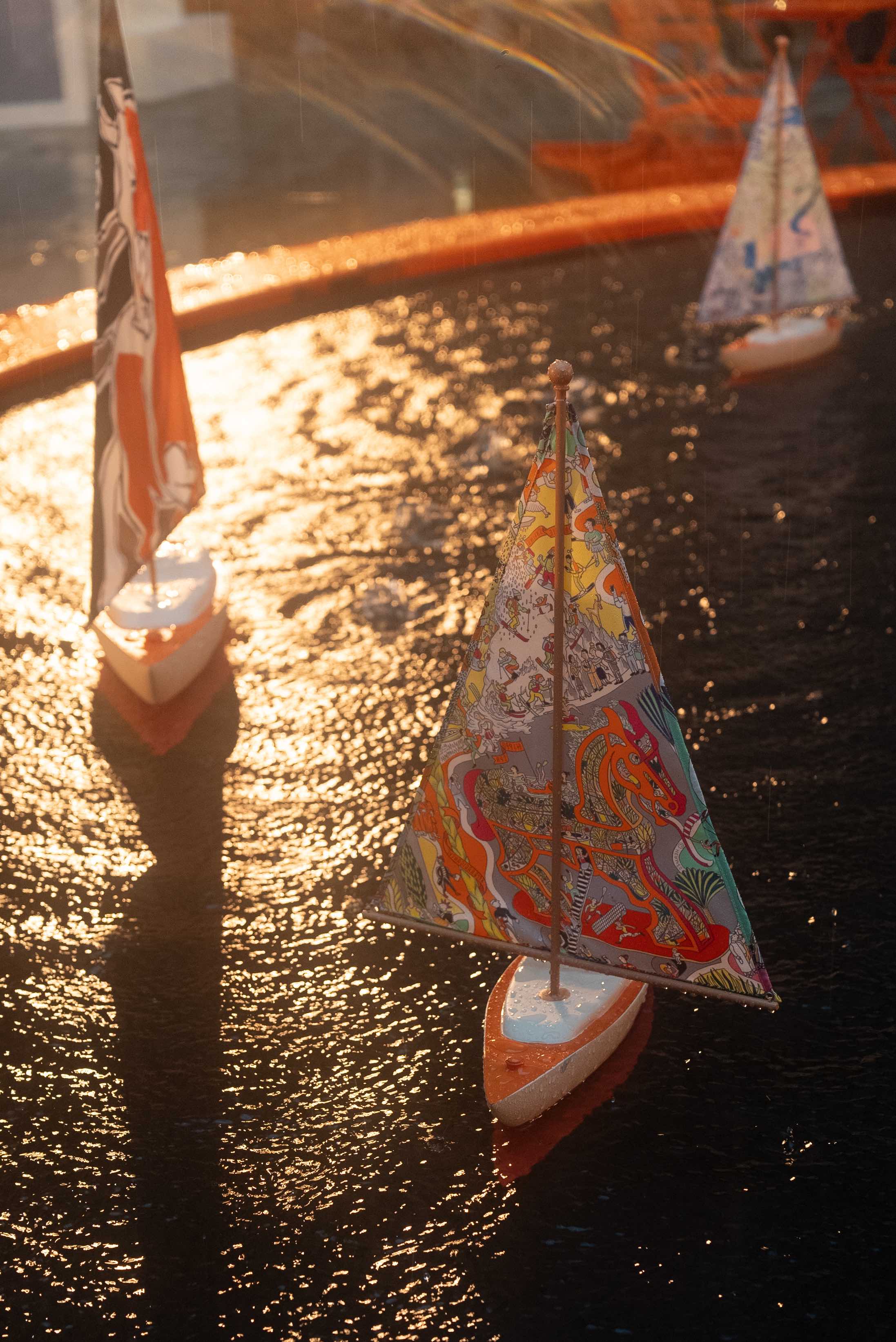 愛馬仕報(bào)刊亭快閃店活動(dòng)策劃讓你更好地了解愛馬仕的創(chuàng)意 - 第16張 - 會(huì)展活動(dòng)策劃CCASY.COM 愛馬仕報(bào)刊亭快閃店活動(dòng)策劃讓你更好地了解愛馬仕的創(chuàng)意 - 第16張