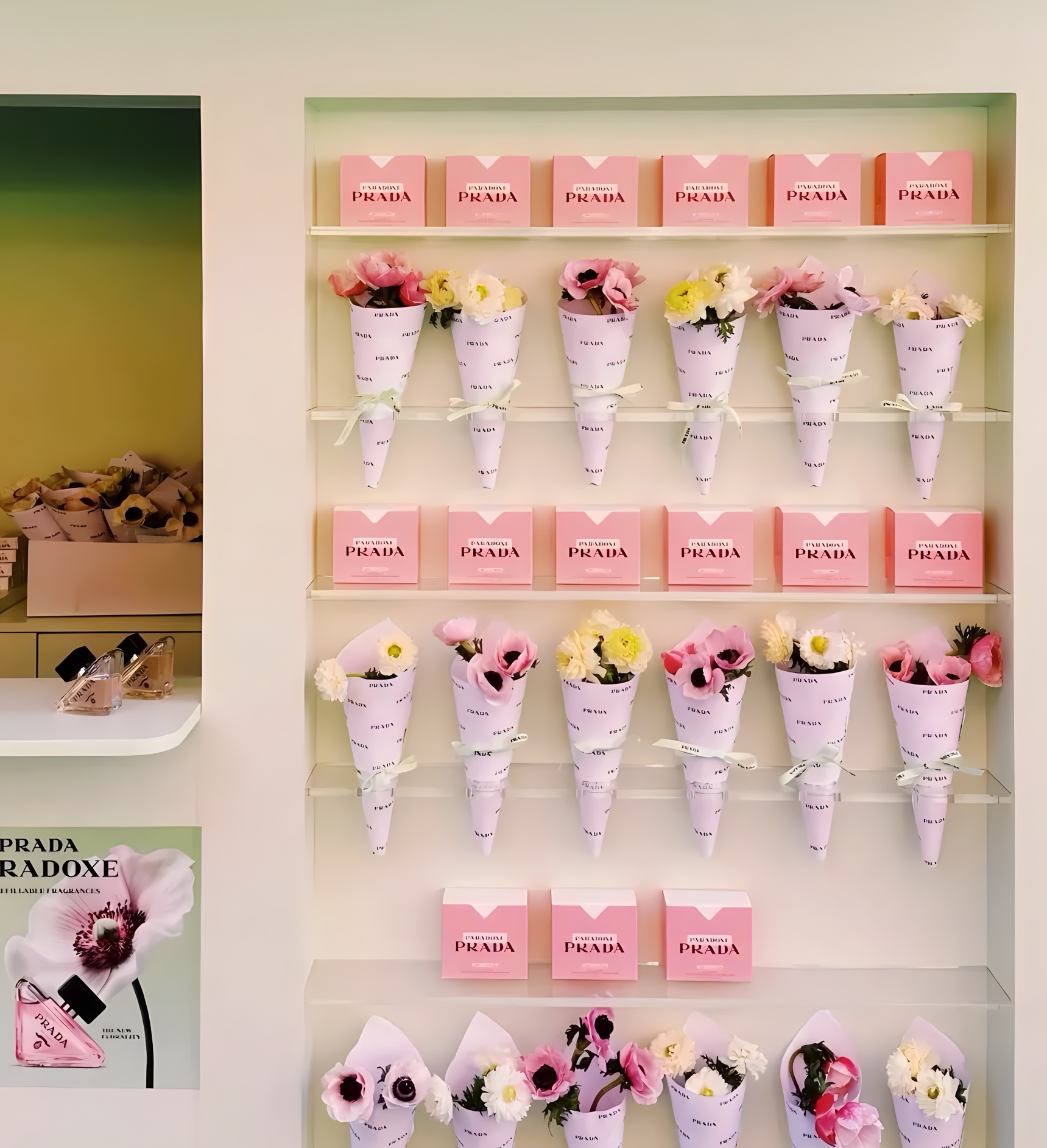 Prada紐約時裝周限時快閃活動策劃充滿了香水氣泡 - 第18張 - 會展活動策劃CCASY.COM Prada紐約時裝周限時快閃活動策劃充滿了香水氣泡 - 第18張