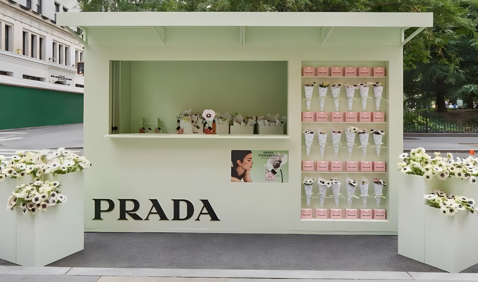 Prada紐約時裝周限時快閃活動策劃充滿了香水氣泡 - 第5張 - 會展活動策劃CCASY.COM Prada紐約時裝周限時快閃活動策劃充滿了香水氣泡 - 第5張