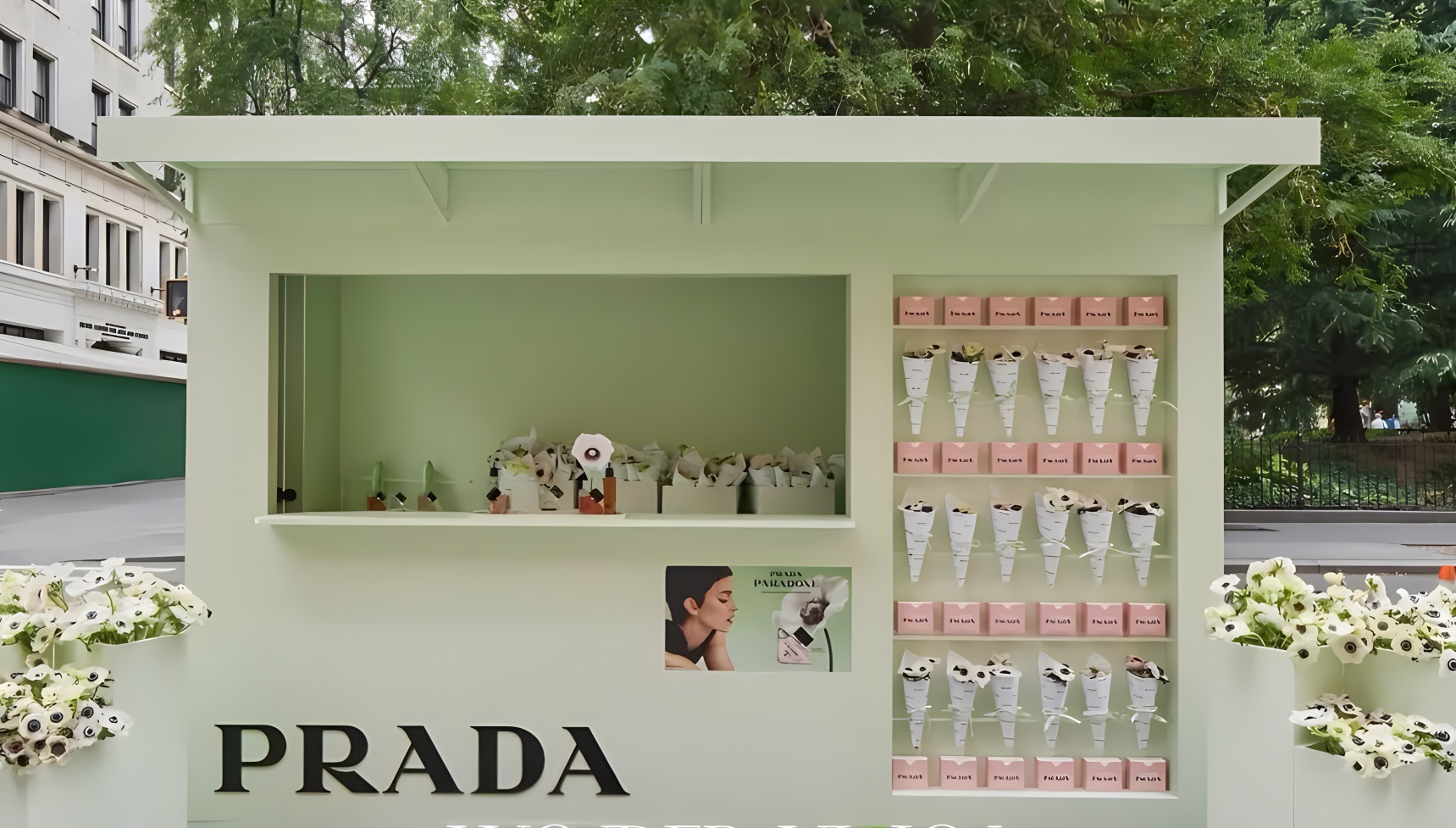 Prada紐約時裝周限時快閃活動策劃充滿了香水氣泡 - 第6張 - 會展活動策劃CCASY.COM Prada紐約時裝周限時快閃活動策劃充滿了香水氣泡 - 第6張