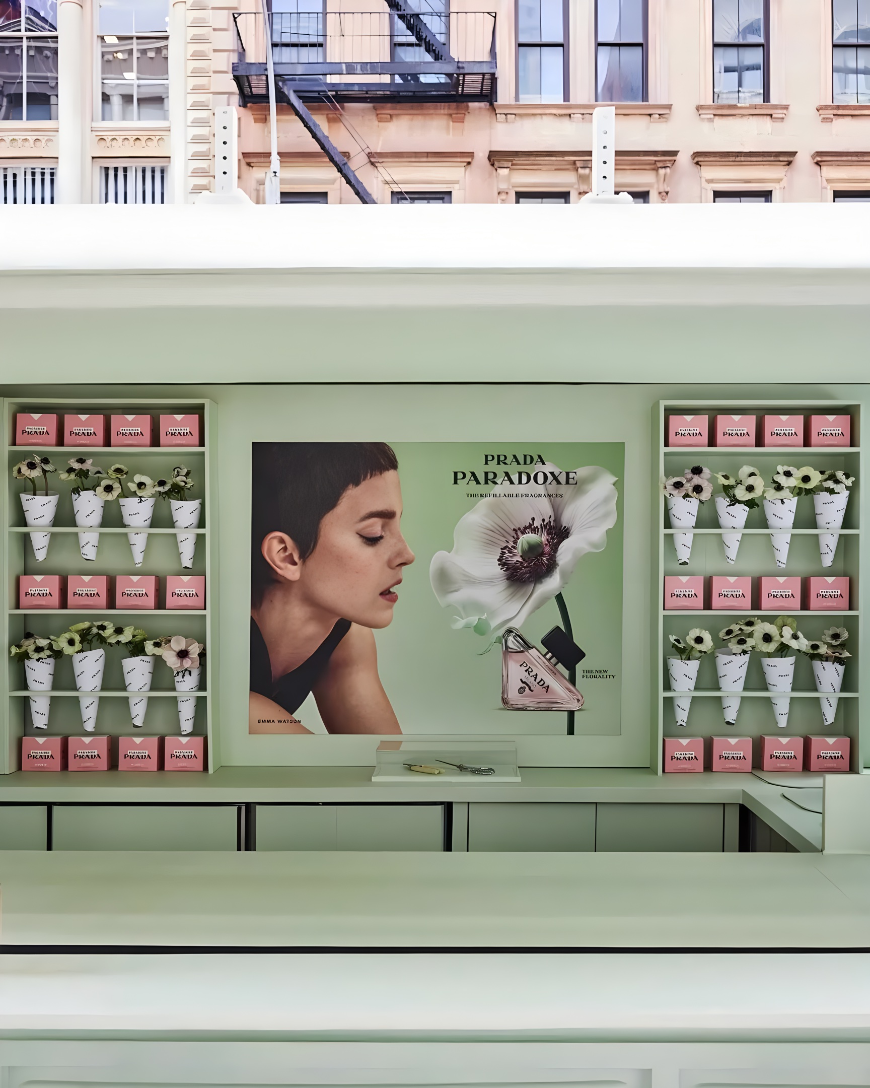 Prada紐約時裝周限時快閃活動策劃充滿了香水氣泡 - 第7張 - 會展活動策劃CCASY.COM Prada紐約時裝周限時快閃活動策劃充滿了香水氣泡 - 第7張