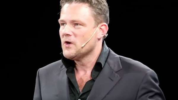 如何才能像領(lǐng)導(dǎo)者一樣發(fā)言？｜TED演講精彩紛呈