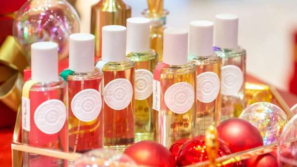 快接函，巴黎皇室的圣誕快閃店邀請(qǐng)函已發(fā)送