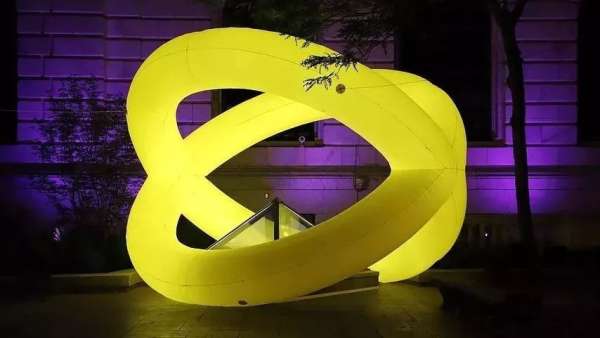 藝術(shù)裝置設(shè)計(jì)也可以與景觀形成這么有趣的互動(dòng)，還有沉浸式體驗(yàn)