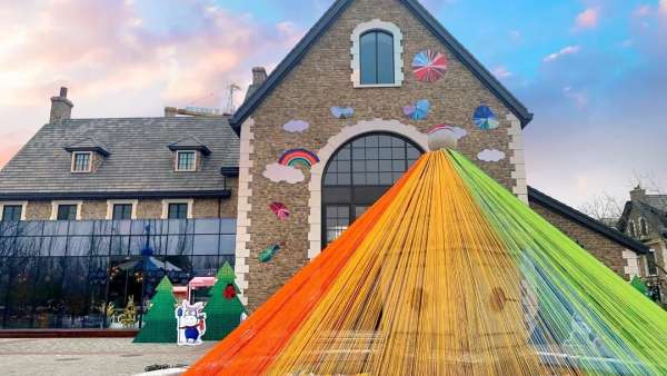 毛線主題展覽玩出了花樣和色彩，冬天也是暖暖的