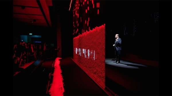 百歲周年慶典活動安排在有歷史意義的博物館舉行，可見地位之重