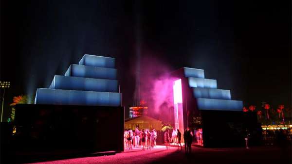 在音樂節(jié)活動上策劃的藝術(shù)裝置，其互動體驗感讓觀眾嗨到爆