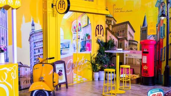 新品發(fā)布會(huì)活動(dòng)還挑戰(zhàn)了吉尼斯紀(jì)錄，大開(kāi)腦洞還不失高端獨(dú)特