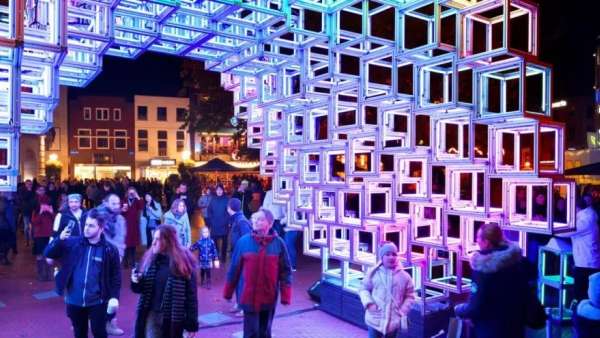 冬日的燈光秀活動(dòng)策劃，點(diǎn)亮了城市更暖了心里