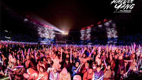 個(gè)人 IP主題舞臺(tái)創(chuàng)造了直擊人心的演唱會(huì)活動(dòng)，策劃創(chuàng)意太震撼了