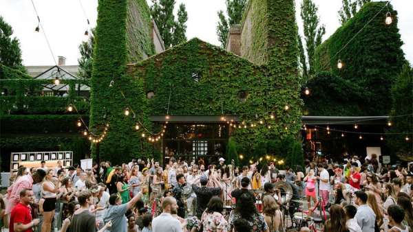 要暢飲雞尾酒，那就來(lái)紐約“秘密之夏”的雞尾酒會(huì)活動(dòng)